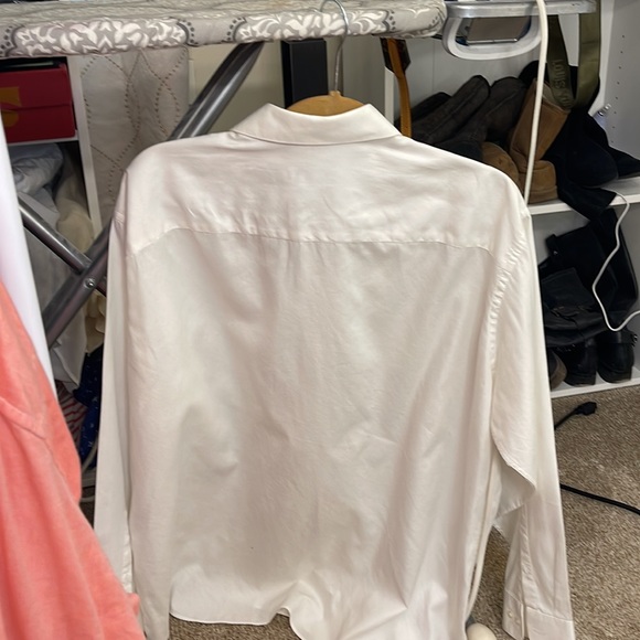 Calvin Klein white dress shirt length 31” chest 26” - Picture 4 of 4